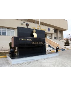 Atatürk Büstü Mermer Siyah Granit Kaide IĞDIR