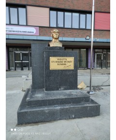 Atatürk Büstü ve Kaidesi Nero Zimbave Atatürk Büstü ve Kaidesi Nero Zimbave